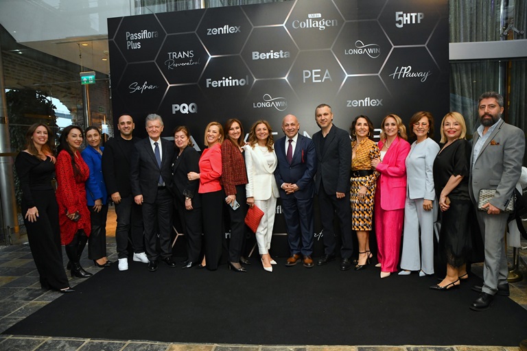 Bo�az�da �Mutluluk� Temal� ��k TabVitamins Lansman�